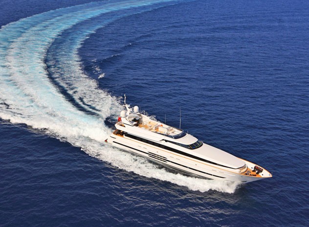 Yacht BLINK, Cantieri Di Pisa | CHARTERWORLD Luxury Superyacht Charters